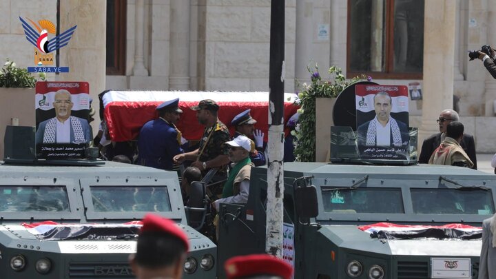 تقرير مصور/ صنعاء.. المشيعون لشهداء العدوان الصهيوني الغاشم يؤكدون الإصرار والثبات ضد قوى الاستكبار