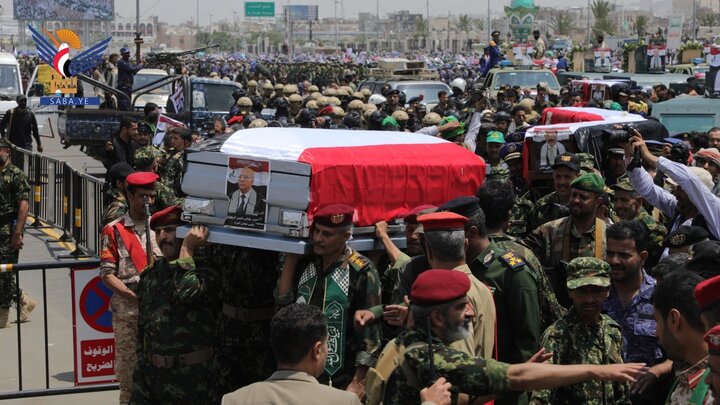 تقرير مصور/ صنعاء.. المشيعون لشهداء العدوان الصهيوني الغاشم يؤكدون الإصرار والثبات ضد قوى الاستكبار