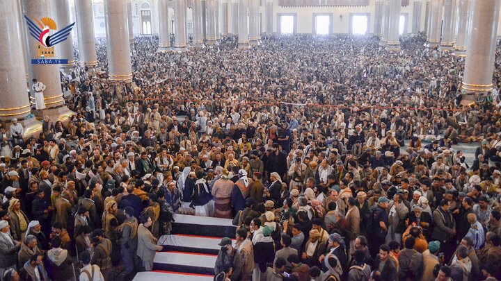تقرير مصور/ صنعاء.. المشيعون لشهداء العدوان الصهيوني الغاشم يؤكدون الإصرار والثبات ضد قوى الاستكبار