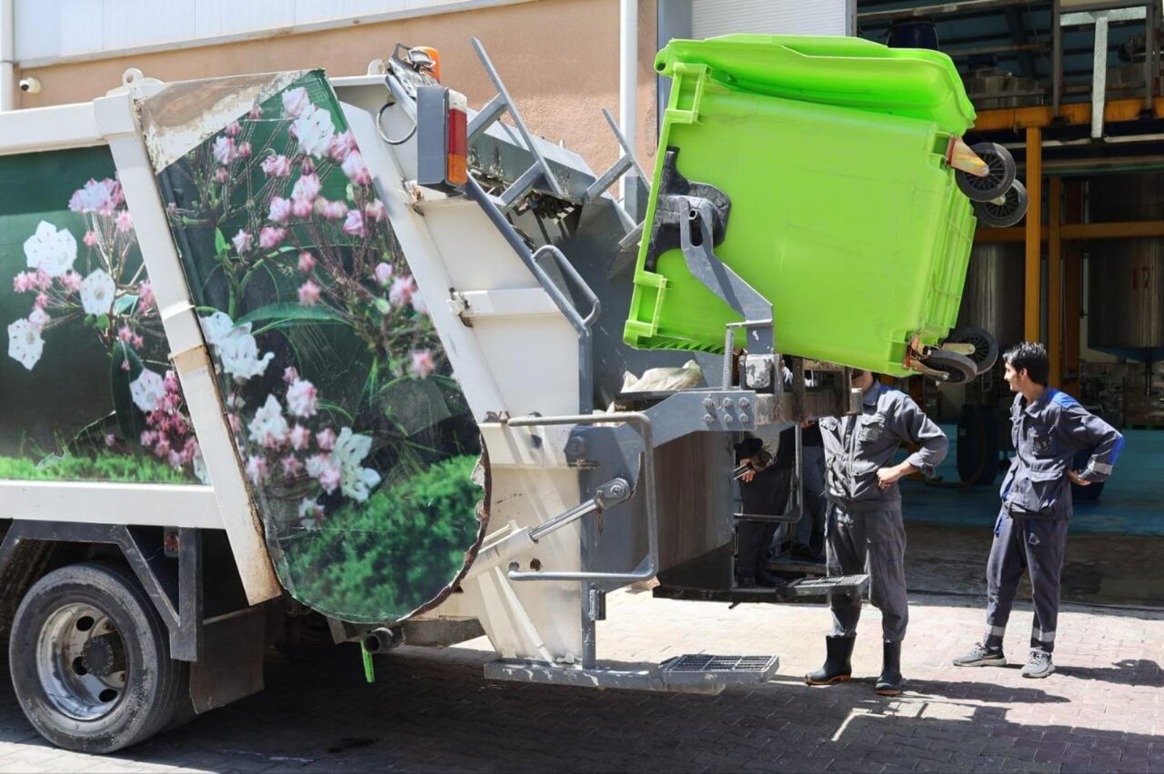 Service Affairs Department launches a cleaning campaign at external sites of Al-Abbas Shrine