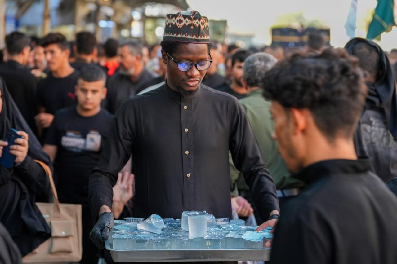 Participation of representatives from 18 African countries in serving visitors of Imam Al-Askari