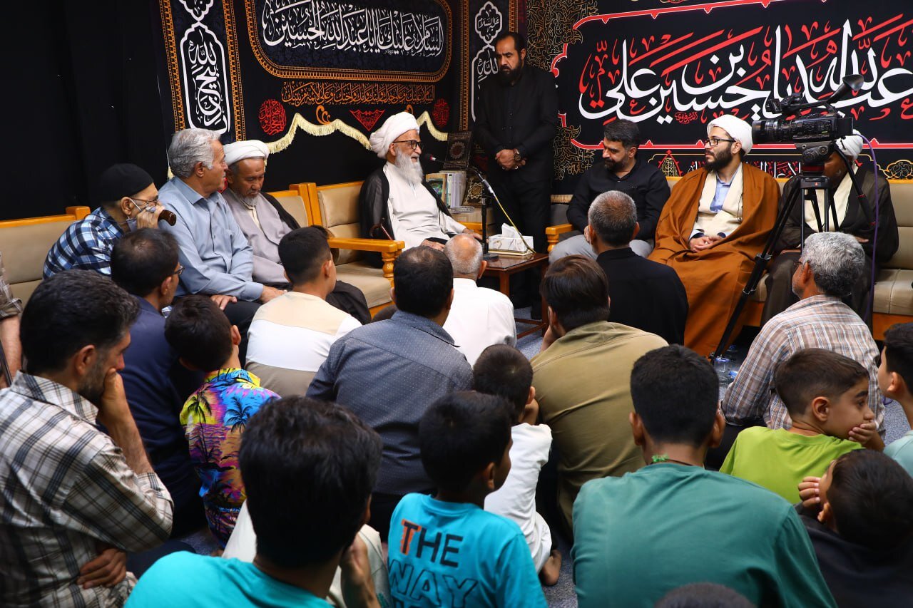 آية الله النجفيّ: ضرورة التبرؤ من أعداء ‏الإسلام والرسول وآله