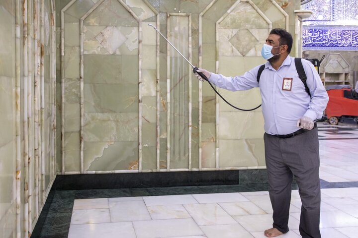 غسل حرم مرقد أبي الفضل العباس (ع) وصحنه الشريف