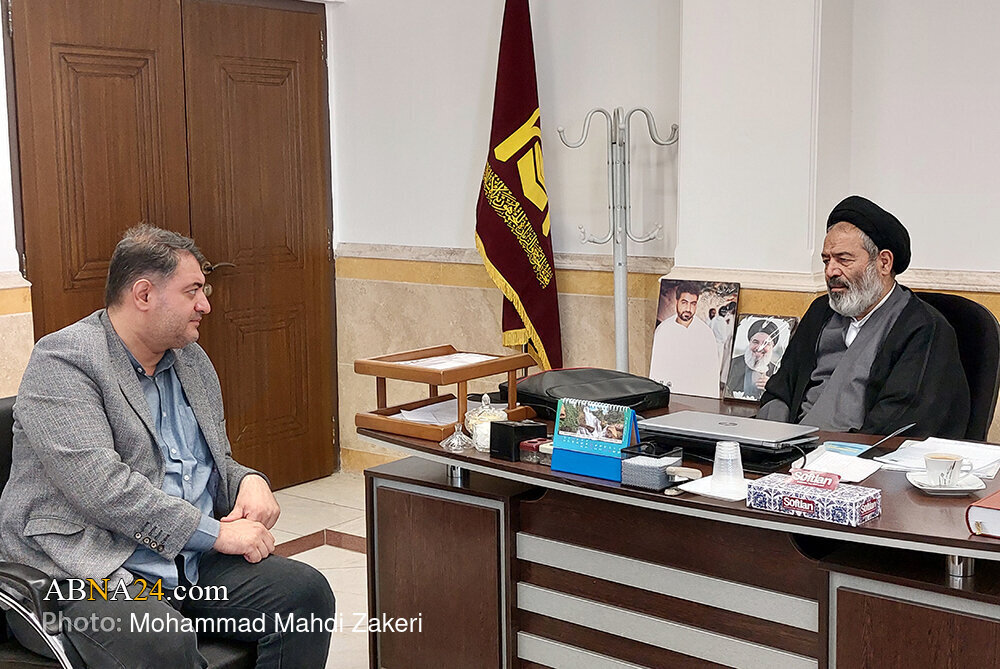 "Nûnerê Veliyê Faqîh di meseleyên hec û ziyaretê ji çalakiyên ajansa nûçeyan a ABNAyê razîbûna xwe diyar kir" "Nûnerê Veliyê Faqîh di meseleyên hec û ziyaretê ji çalakiyên ajansa nûçeyan a ABNAyê razîbûna xwe diyar kir"