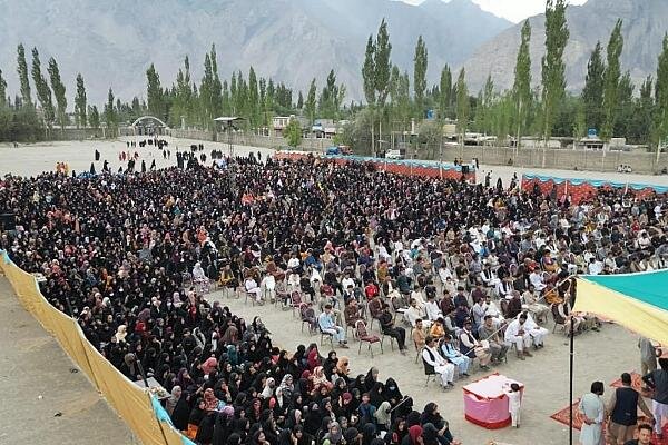 العتبة العباسية المقدسة تختتم الدورة الدينية الصيفية السادسة في باكستان