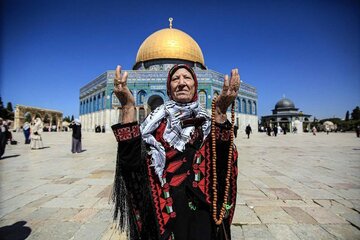 ویدیو | جشن سالروز میلاد پیامبر(ص) در مسجد الاقصی