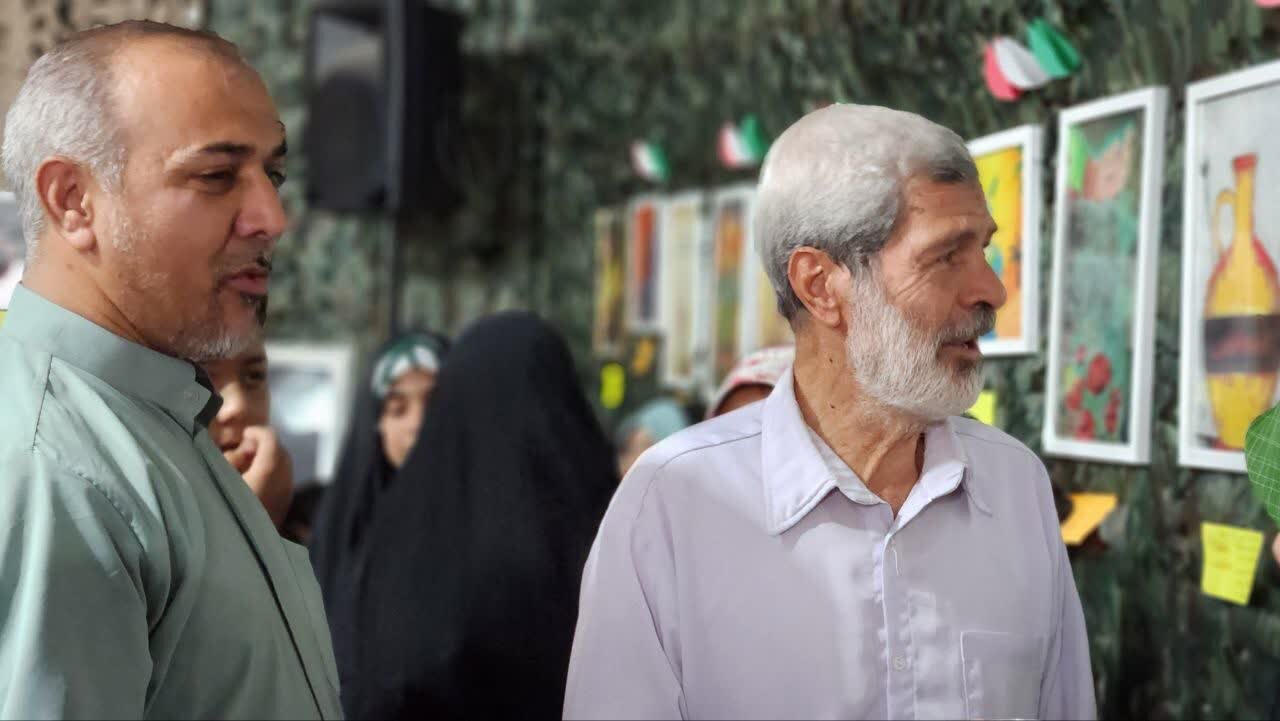 نمایشگاه "جانفدا" ثمره دست دختران نوجوان قمی در حال برگزاری است + عکس و ویدیو