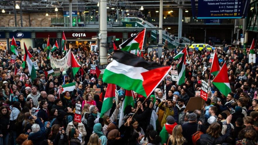 Écosse: le Parlement approuve le boycott total du régime sioniste
