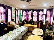 Photos:  representative of Grand Ayatollah Naser Makarem Shirazi visits India