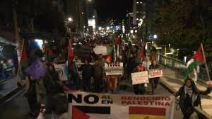 Bolivianos protestam em solidariedade à flotilha “Sumud” rumo a Gaza