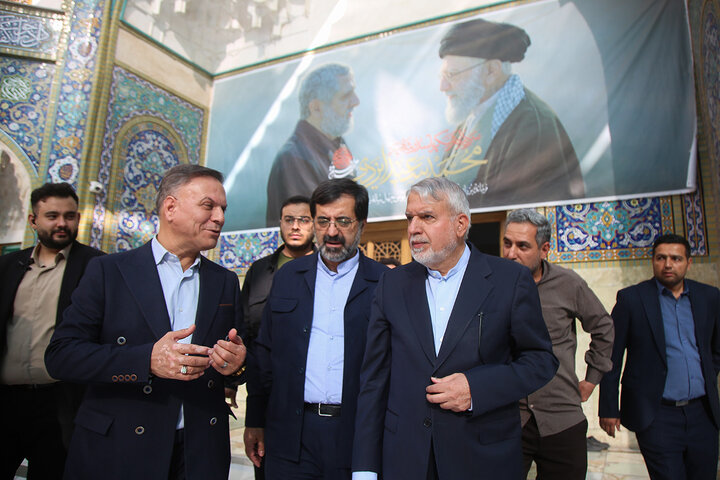 Photos: Iran’s Minister of Cultural Heritage visits Hazrat Masoumeh holy shrine