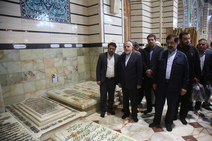 Photos: Iran’s Minister of Cultural Heritage visits Hazrat Masoumeh holy shrine