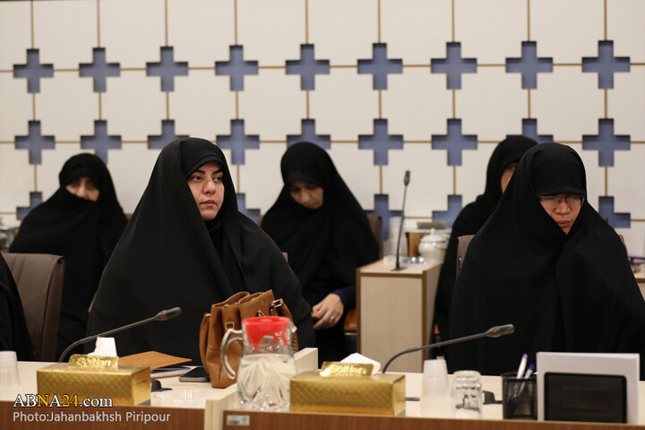 نشست فصلی مدیران استانی حوزه‌های علمیه خواهران در قم