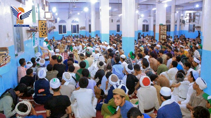 تقرير مصور/ تنظيم ندوة ثقافية بذكرى المولد النبوي بمدينة الحديدة اليمنية