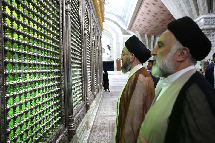 حضور سید عمار حکیم در مرقد مطهر امام خمینی(ره) + تصاویر