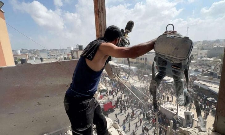 آسوشیتدپرس: اسرائیل در حمله به بیمارستان ناصر از گلوله‌های تانک استفاده کرده است