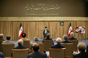 Galeri Foto: Pertemuan Presiden dan Kabinet Pemerintahan Iran dengan Ayatullah Khamenei