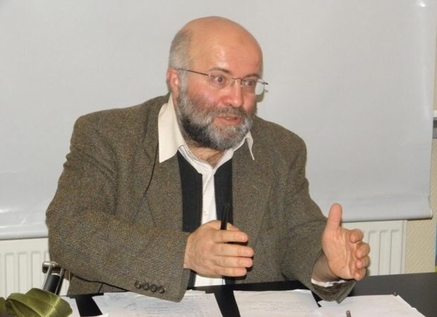 پرفسور آتا شنلیکچی از محبان اهل‌بیت(ع) در ترکیه درگذشت