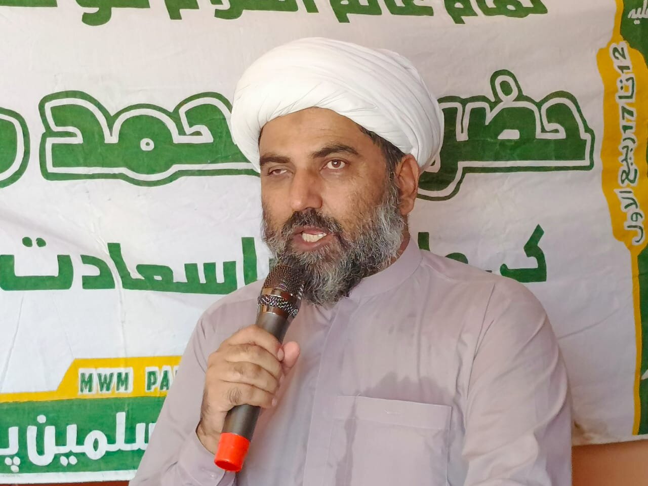 جشن میلاد پیامبر (ص) در جیکبآباد؛ وحدت شیعه و سنی در صحنهای باشکوه + تصاویر