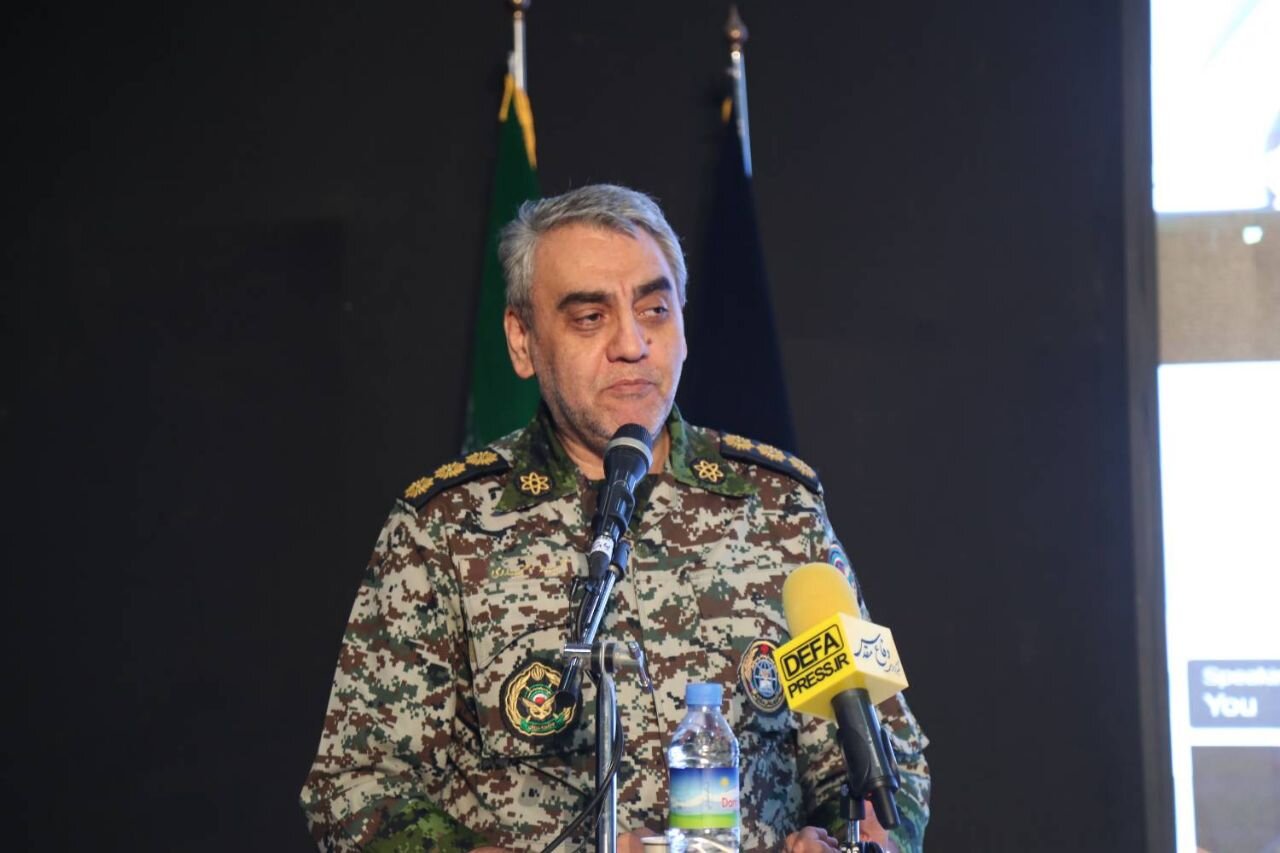 نشست علمی ـ تخصصی آموزههای دفاع مقدس در کتب درسی دوره اول و دوم ابتدایی