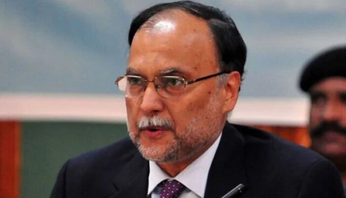 بھارت پانی کو ہتھیار بنا کر پاکستانی قوم کا عزم نہیں توڑ سکتا: احسن اقبال