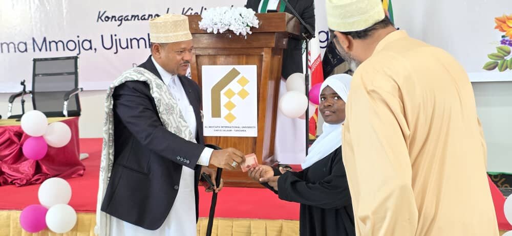 Hafla Ya Kumbukumbu ya Kuzaliwa Kwa Mtume Muhammad (s) Yazindua Mjadala Kuhusu Heshima Ya Mwanamke | Sh.Dr.Alhad M.Salum Asisitiza Mwanamke ni Dhahabu