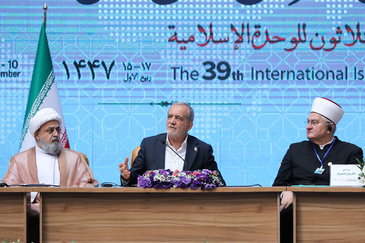 پزشکیان: تفرقه مسلمانان صهیونیست‌ها را برای جنایت ترغیب می‌کند/ وحدت رمز پیروزی مسلمانان است