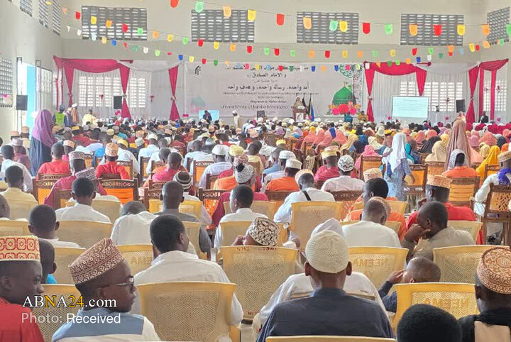 حضور باشکوه محبان اهل‌بیت(ع) در جشن بزرگ هزار و پانصدمین سالروز میلاد نبی رحمت(ص) در تانزانیا