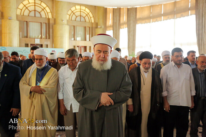 برپایی نماز جماعت وحدت در سالن اجلاس سران