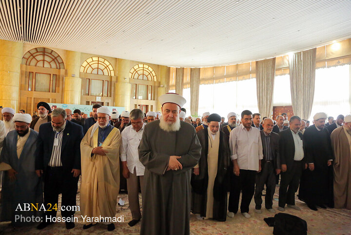 گزارش تصویری | برپایی نماز جماعت وحدت در سالن اجلاس سران