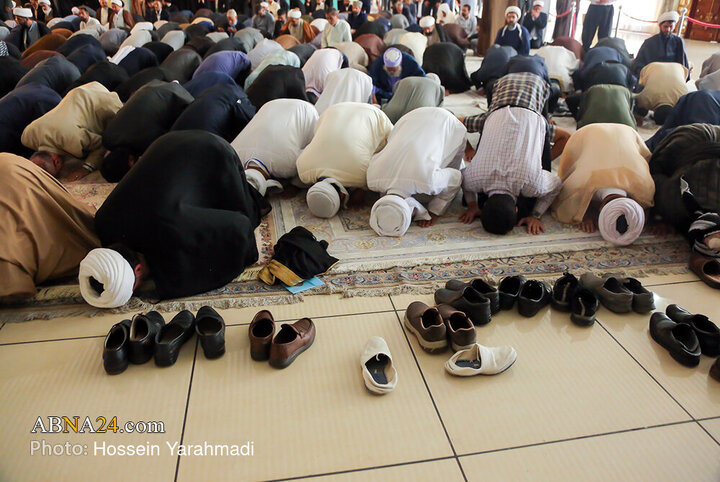 برپایی نماز جماعت وحدت در سالن اجلاس سران