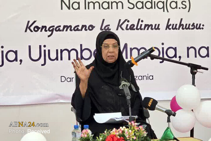 Raporta wêneyan | Amadebûna bi heybet a evîndarên Ehlê Beytê (S.X) li pîrozbahiya mezin a 1500 saliya jidayikbûna Pêxemberê Rehmetê (S.X.A) li Tanzanyayê