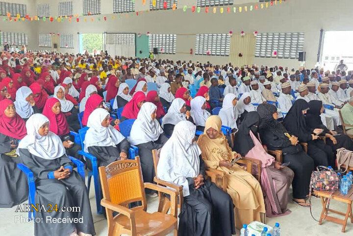 Raporta wêneyan | Amadebûna bi heybet a evîndarên Ehlê Beytê (S.X) li pîrozbahiya mezin a 1500 saliya jidayikbûna Pêxemberê Rehmetê (S.X.A) li Tanzanyayê