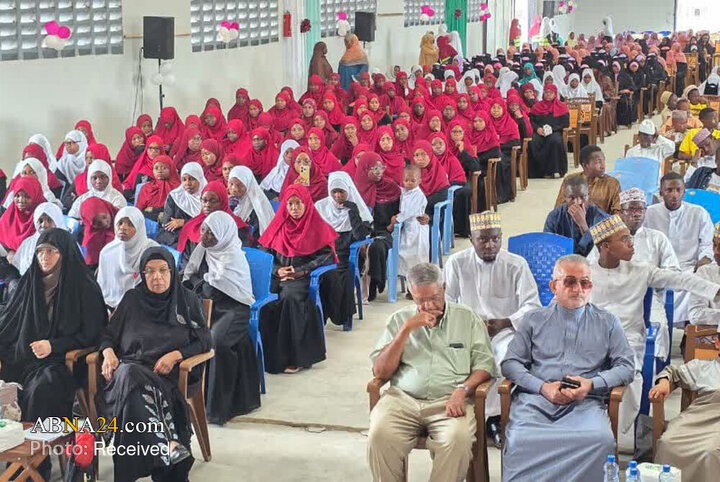 Raporta wêneyan | Amadebûna bi heybet a evîndarên Ehlê Beytê (S.X) li pîrozbahiya mezin a 1500 saliya jidayikbûna Pêxemberê Rehmetê (S.X.A) li Tanzanyayê