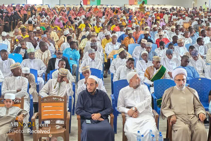 Raporta wêneyan | Amadebûna bi heybet a evîndarên Ehlê Beytê (S.X) li pîrozbahiya mezin a 1500 saliya jidayikbûna Pêxemberê Rehmetê (S.X.A) li Tanzanyayê