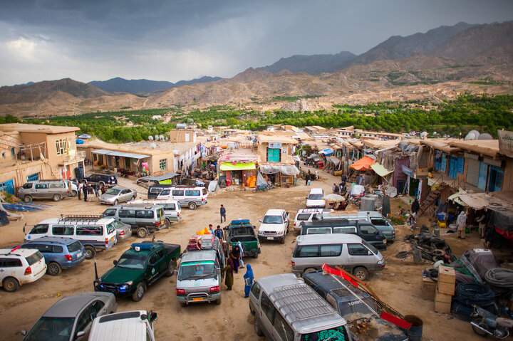نشست اقتصادی در دایکندی استان شیعه‌نشین افغانستان با تاکید بر رشد تولیدات داخلی