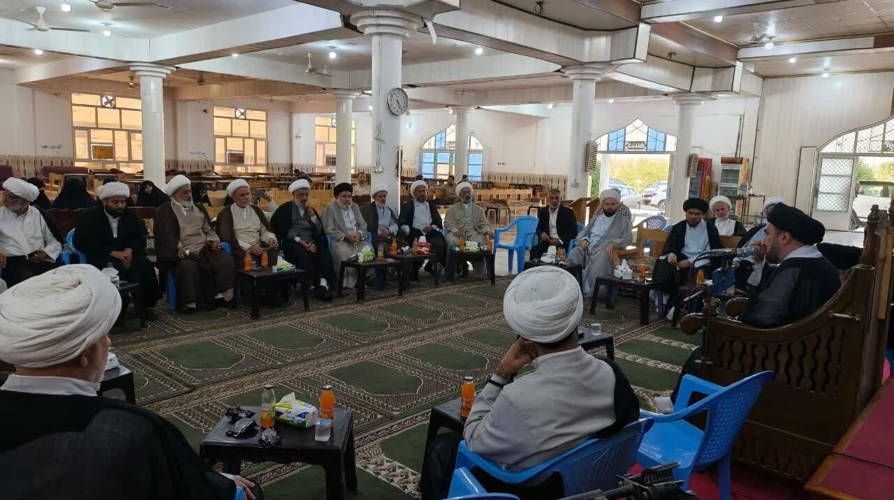 Head of AhlulBayt Assembly in Iraq meets with Diyala's scholars, figures (+Photos)