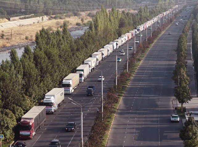 تاجیکستان ۳ هزار تُن کمک به زلزله‌زدگان افغانستان ارسال کرد