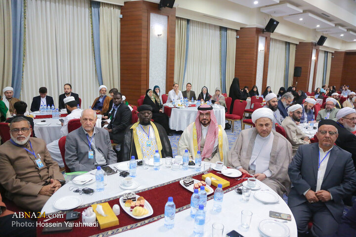 تقرير مصور/ لقاء مسؤولي وزارة الخارجية الإيرانية مع ضيوف مؤتمر الوحدة الاسلامية في طهران