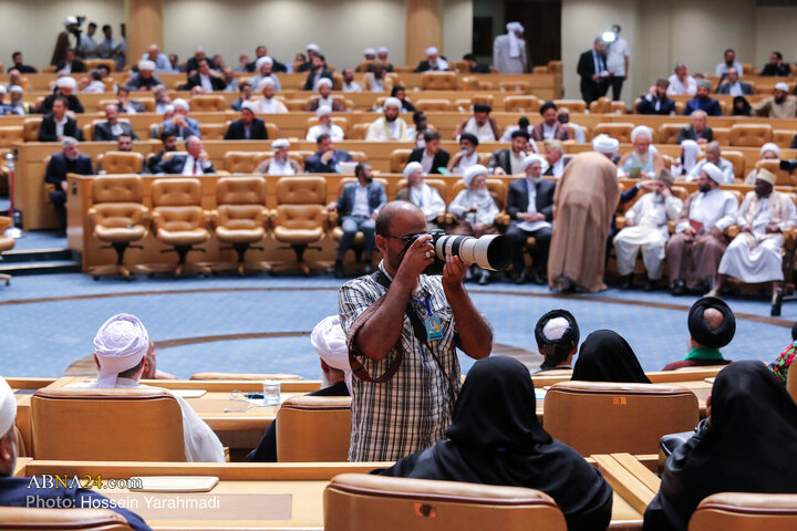 تقرير مصور/ حضور لافت للصحفيين والمصورين في المؤتمر الدولي التاسع والثلاين للوحدة الاسلامية بطهران