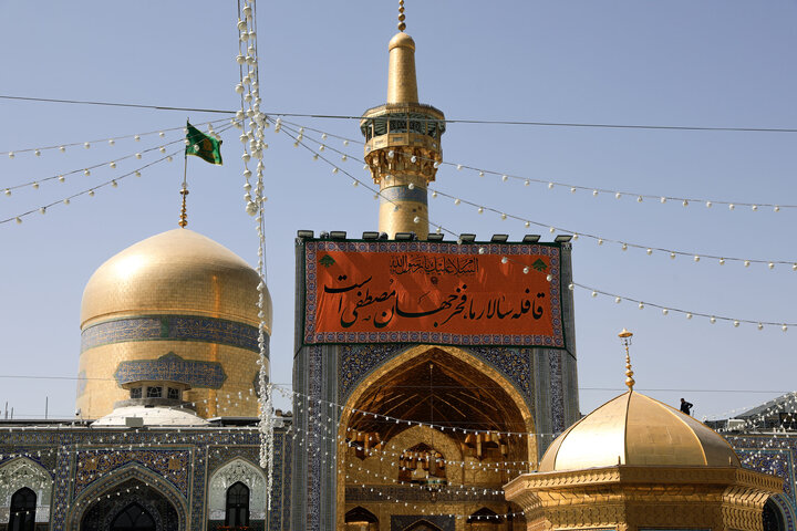 Photos: Installation of banners celebrating birth of Holy Prophet Muhammad at Razavi shrine
