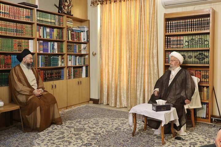 دیدار عمار حکیم با آیت‌الله مکارم شیرازی