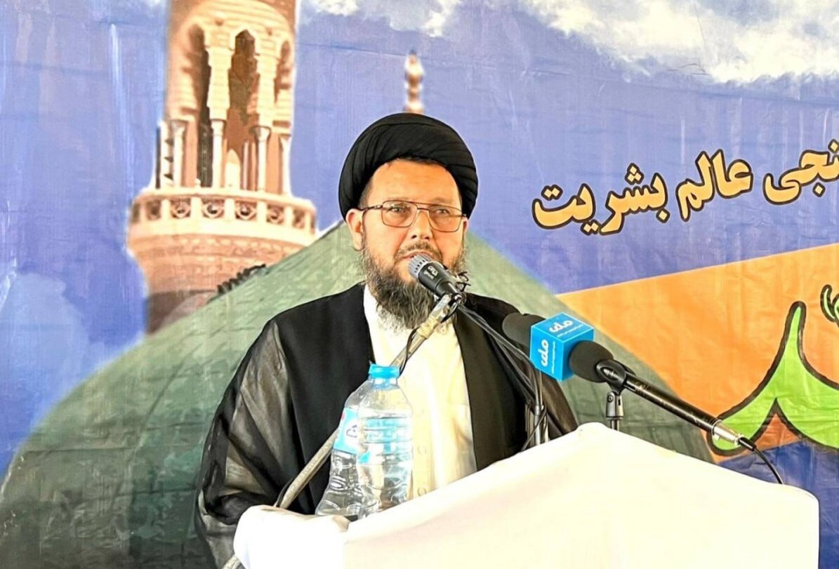 رییس شورای علمای شیعه بامیان: اسلام را به دور از خشونت و با استدلال عمیق به سراسر جهان گسترش دهیم