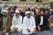 Galeri Foto: Suasana Perayaan Maulid Nabi  dan Wiladah Imam Shadiq di Husainiyah Imam Khomeini di Teheran