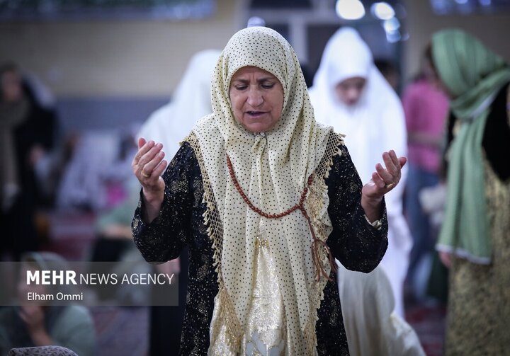 Elham UmîMerasîma xwendina Mewlûdê ya herî mezin a welêt li Sine