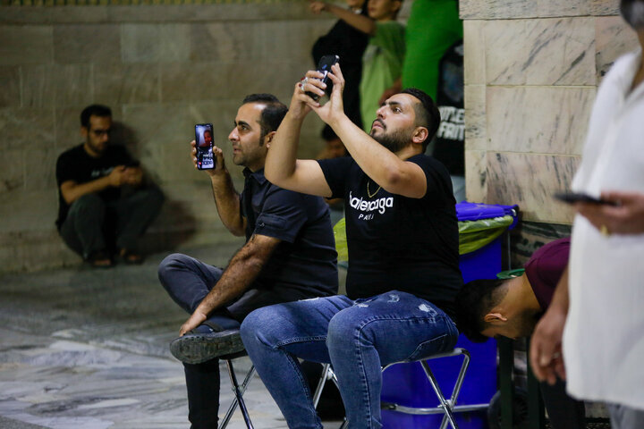 تقرير مصور/ خسوف القمر في سماء حرم الإمام الرضا (ع)