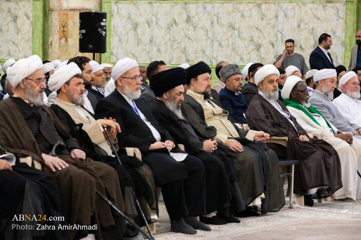 میهمانان سی‌و‌نهمین کنفرانس وحدت اسلامی با آرمان‌های امام خمینی(ره) تجدید میثاق کردند