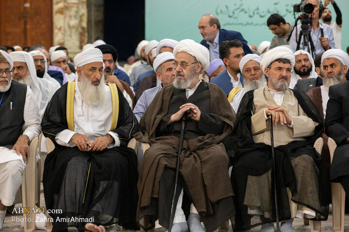 میهمانان سی‌و‌نهمین کنفرانس وحدت اسلامی با آرمان‌های امام خمینی(ره) تجدید میثاق کردند