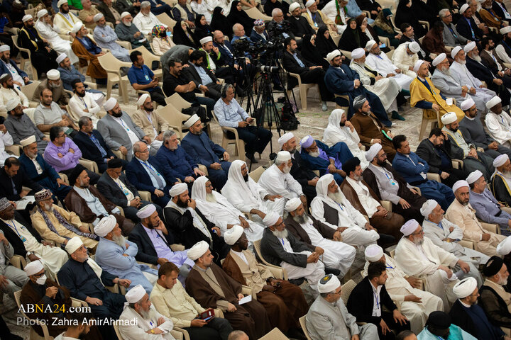 میهمانان سی‌و‌نهمین کنفرانس وحدت اسلامی با آرمان‌های امام خمینی(ره) تجدید میثاق کردند