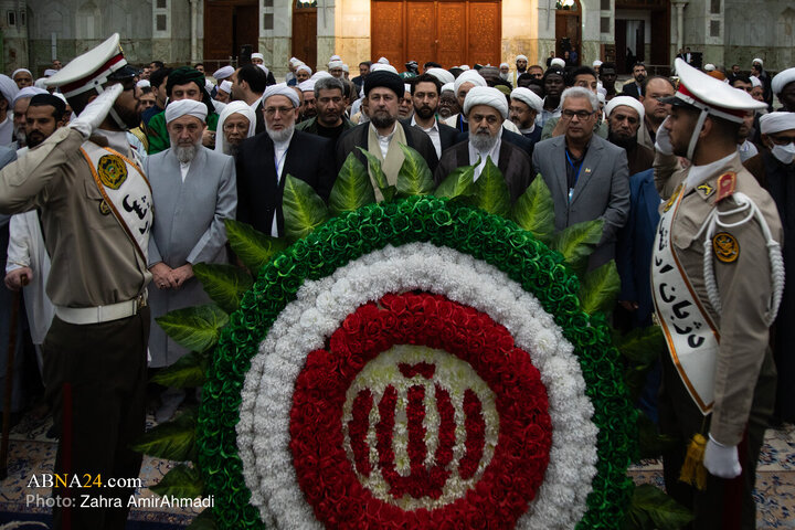 میهمانان سی‌و‌نهمین کنفرانس وحدت اسلامی با آرمان‌های امام خمینی(ره) تجدید میثاق کردند